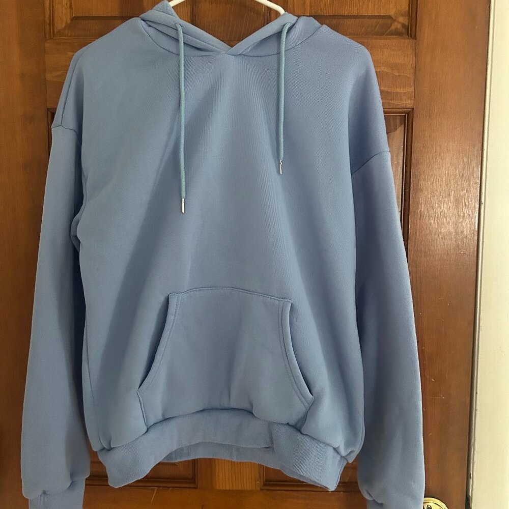 Shen light blue sweatshirt